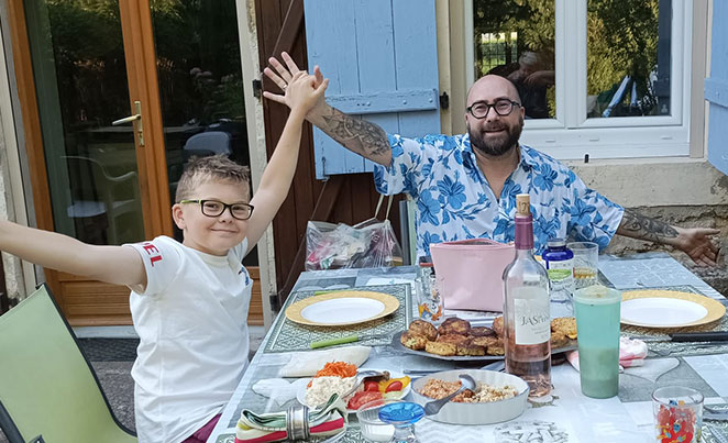 Maladie de Charcot : le témoignage de Grégory 10 Êtes-vous accompagné par des structures spécialisées, associations, aidants professionnels ?