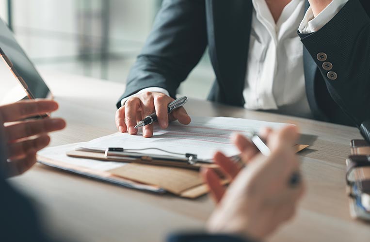 Comment payer un enterrement quand on n'a pas d'argent ? 2 Le prélèvement sur le compte bancaire du défunt